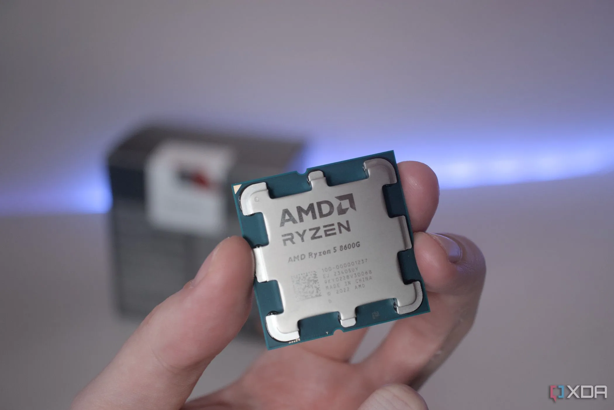 So sánh RTX 5060 và RX 9060 XT: Card đồ họa nào đáng mua hơn?