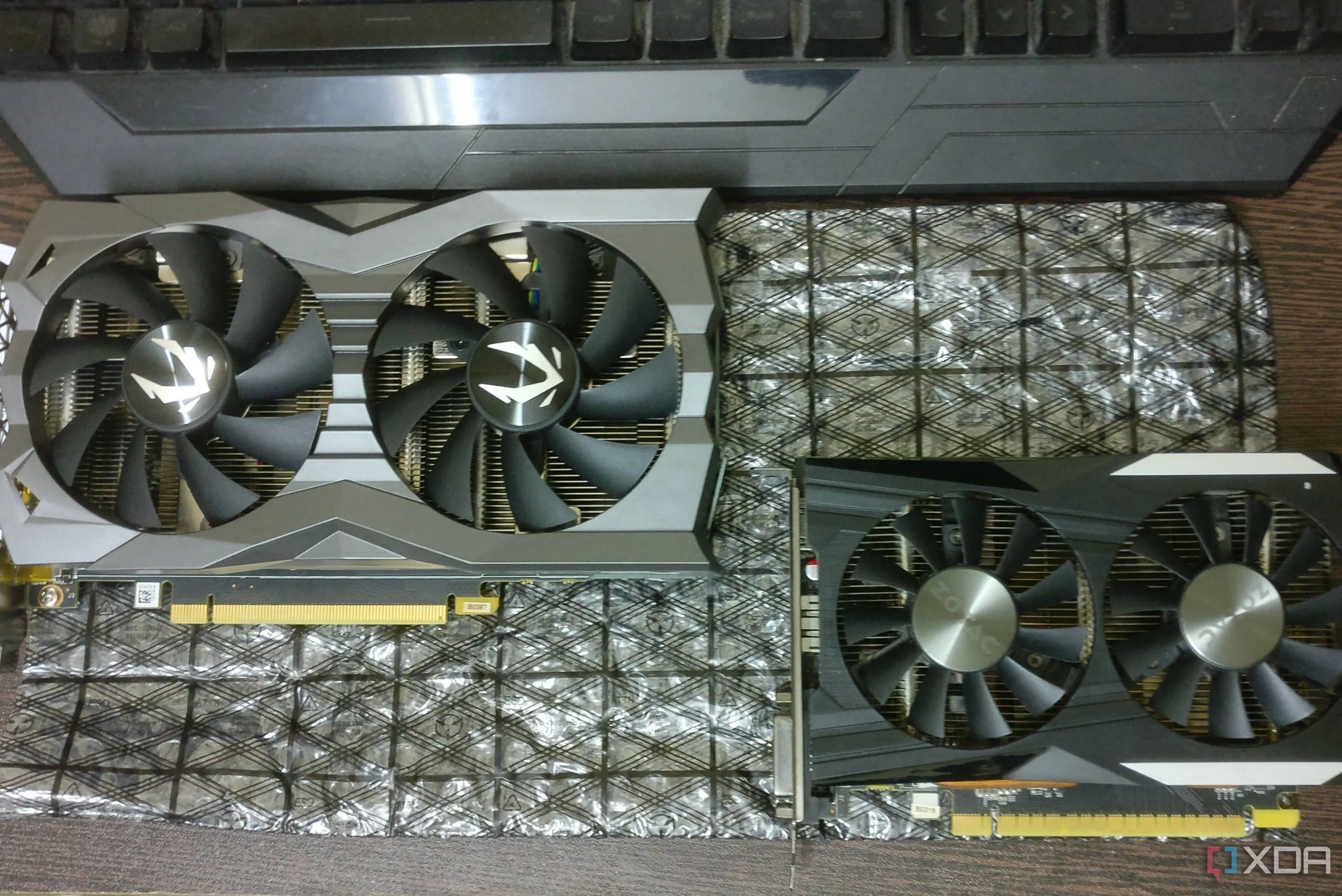 Card đồ họa GeForce GTX 1660 Ti và GTX 1050 Ti