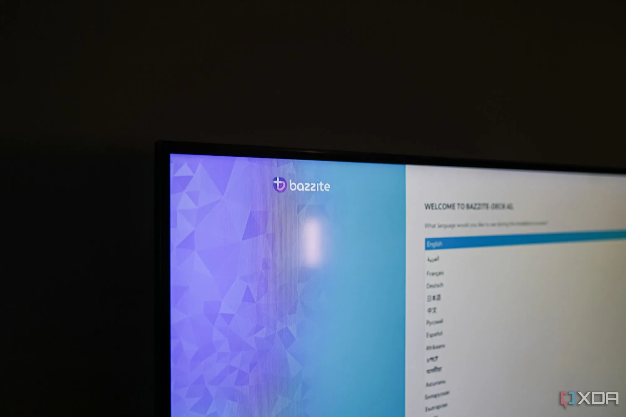 Giao diện Bazzite Steam Game Mode hoạt động trên HTPC sử dụng card đồ họa AMD RX 9060 XT