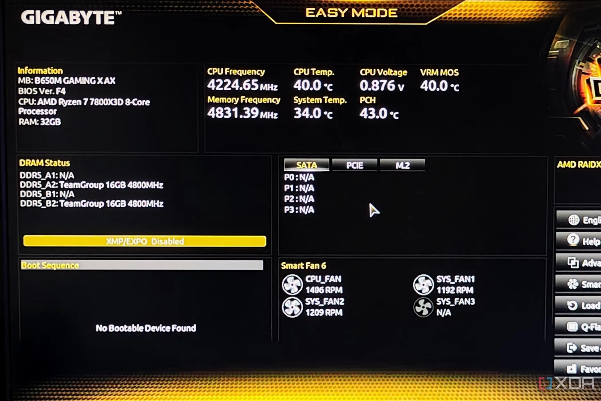Giao diện màn hình cài đặt BIOS trên bo mạch chủ Gigabyte