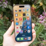 Hình ảnh minh họa màn hình iPhone 16 Pro, mẫu điện thoại có hỗ trợ ProMotion