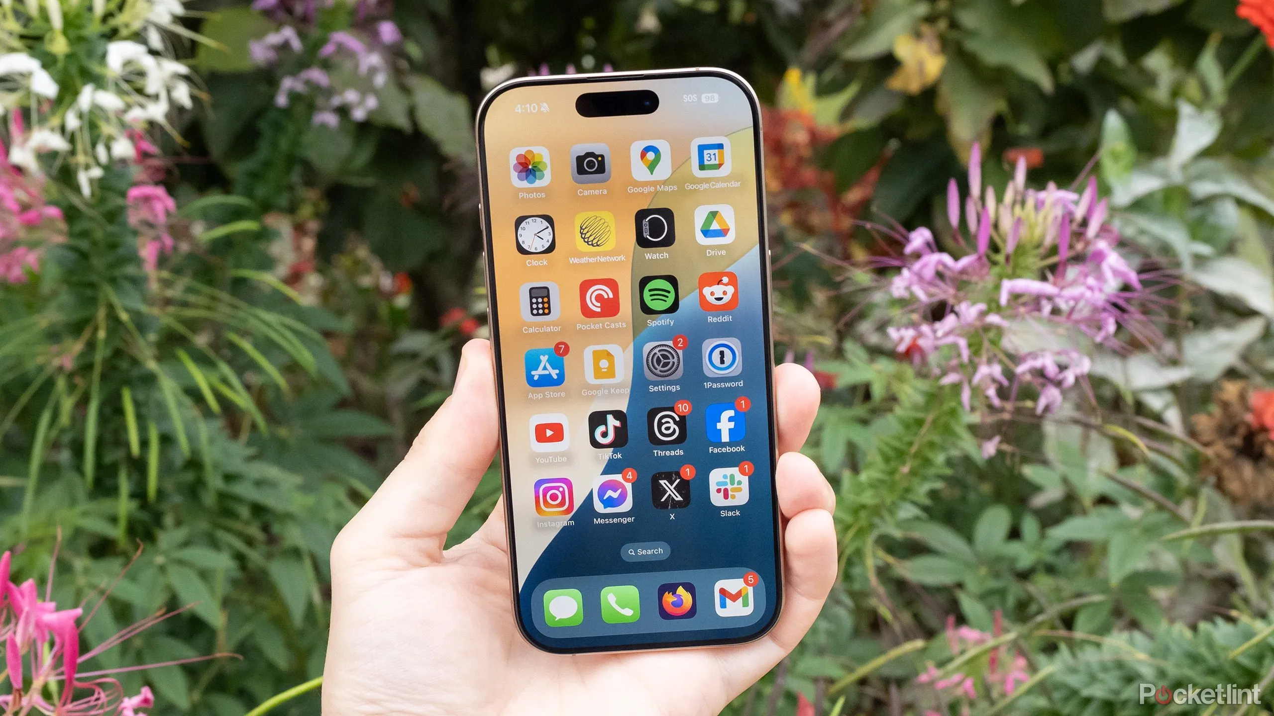 Hình ảnh minh họa màn hình iPhone 16 Pro, mẫu điện thoại có hỗ trợ ProMotion