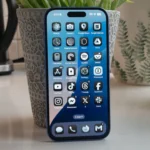 iPhone 16 Pro minh họa các thay đổi phần mềm từ WWDC 2025