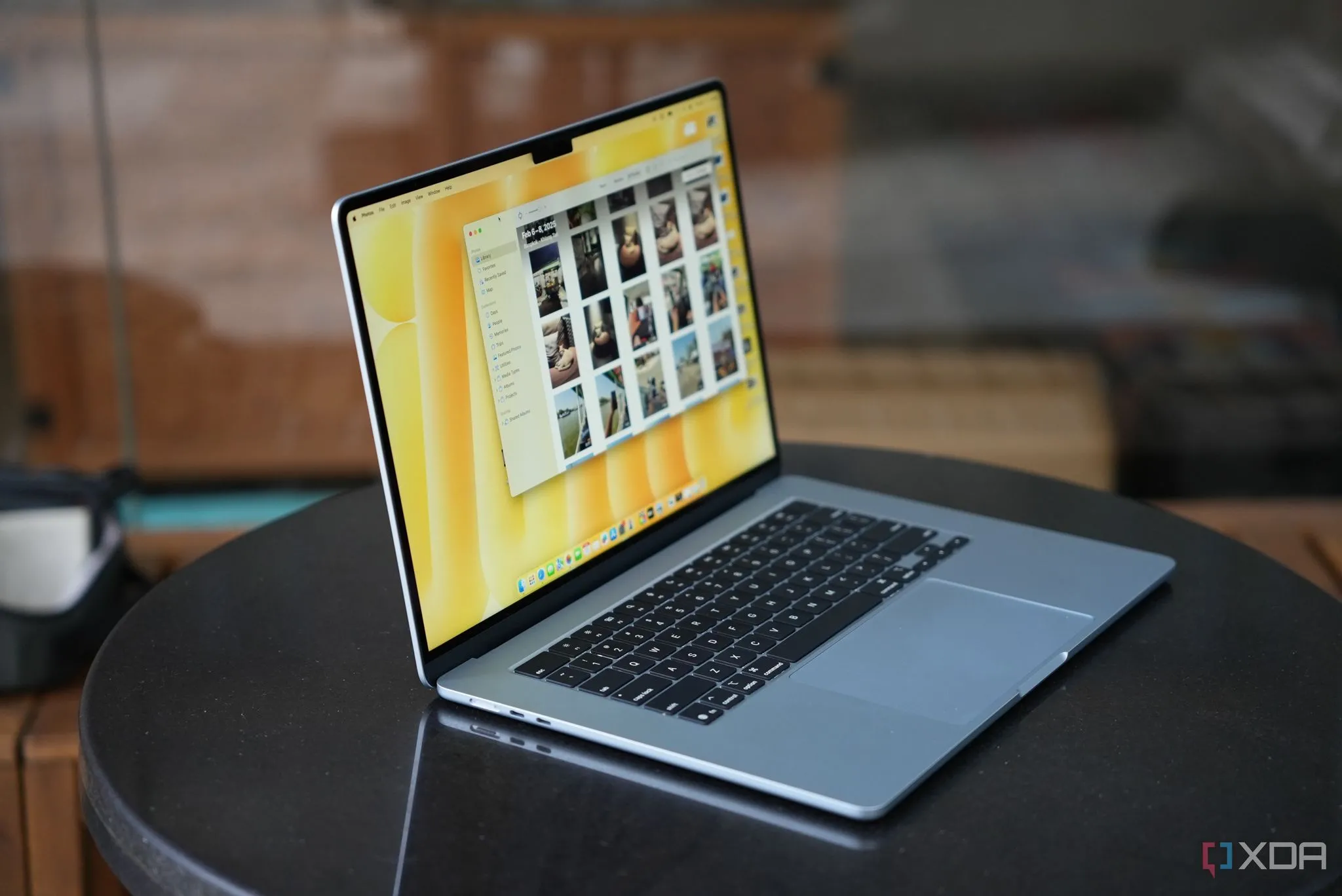Laptop Apple MacBook Air chip M4 màu xanh nửa đêm