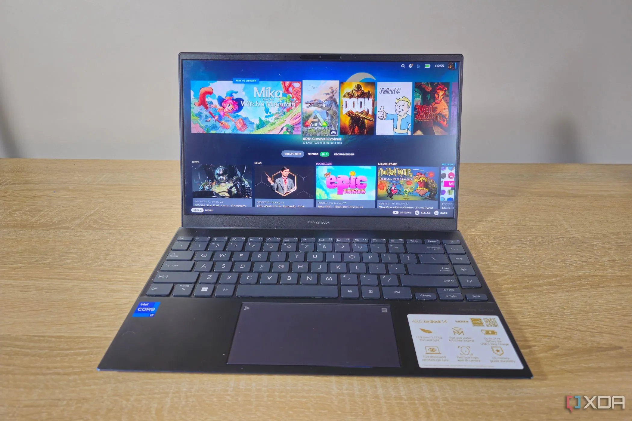 Laptop hiển thị chế độ Steam Big Picture với nhiều game cũ