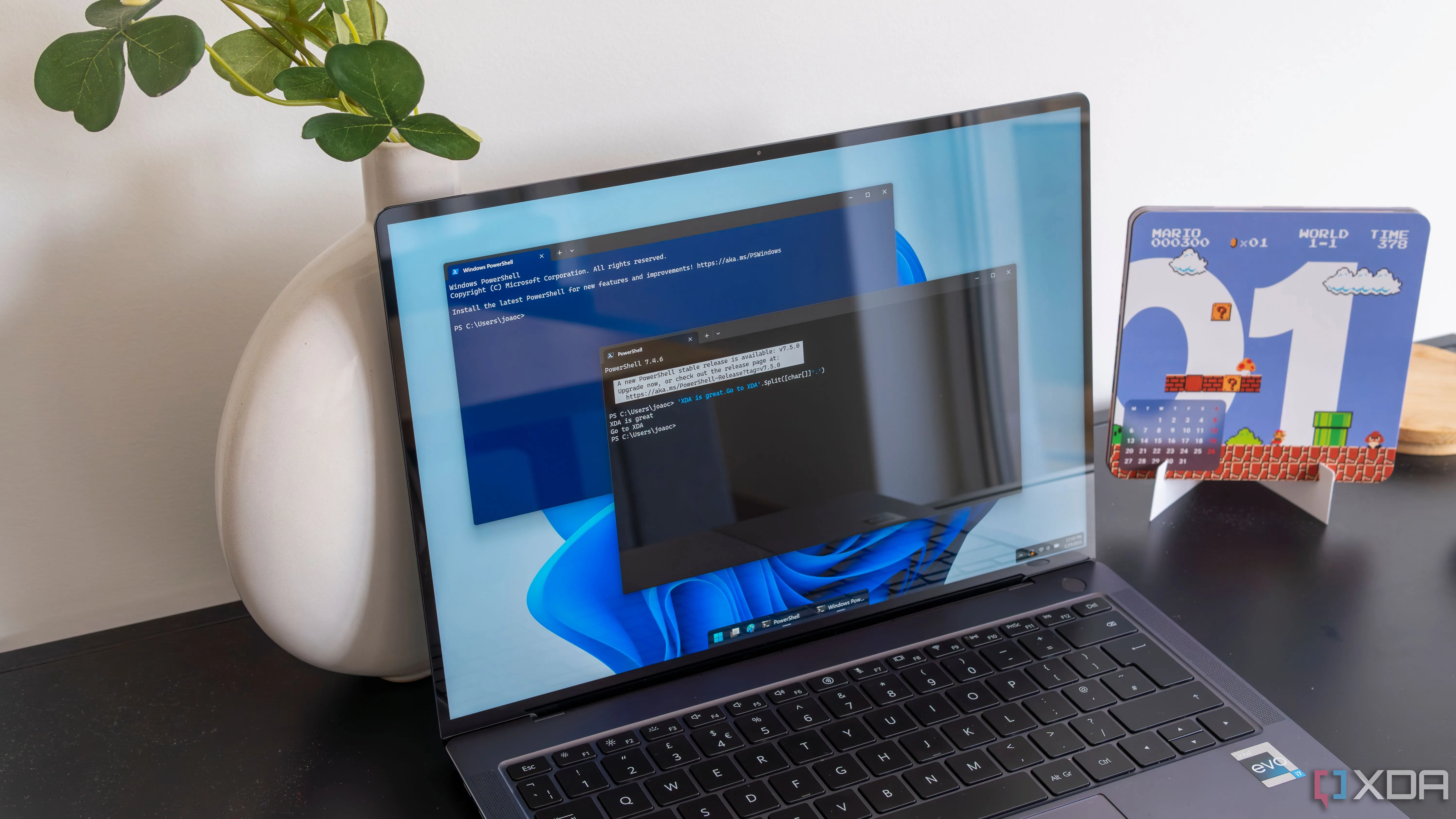 Máy tính Windows hiển thị cửa sổ dòng lệnh (terminal)