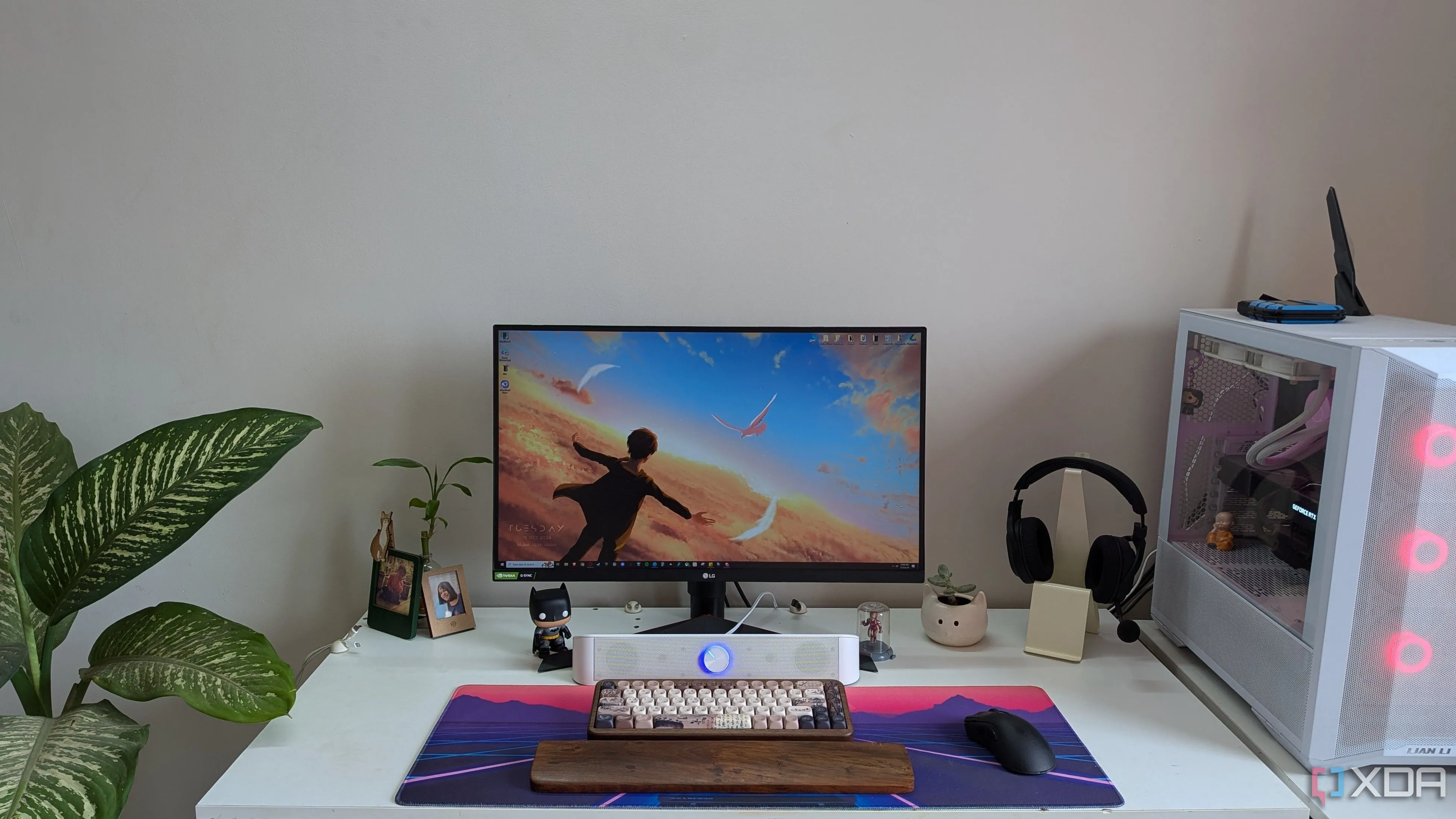 Toàn cảnh góc làm việc PC được nâng cấp thẩm mỹ