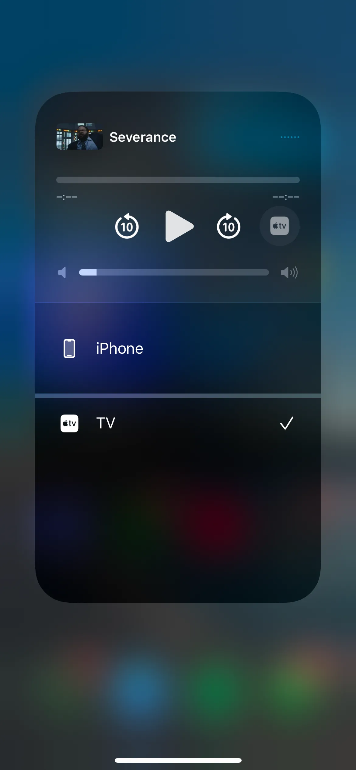 Giao diện AirPlay trên iPhone hiển thị các tùy chọn để truyền nội dung video đến Apple TV hoặc các thiết bị tương thích