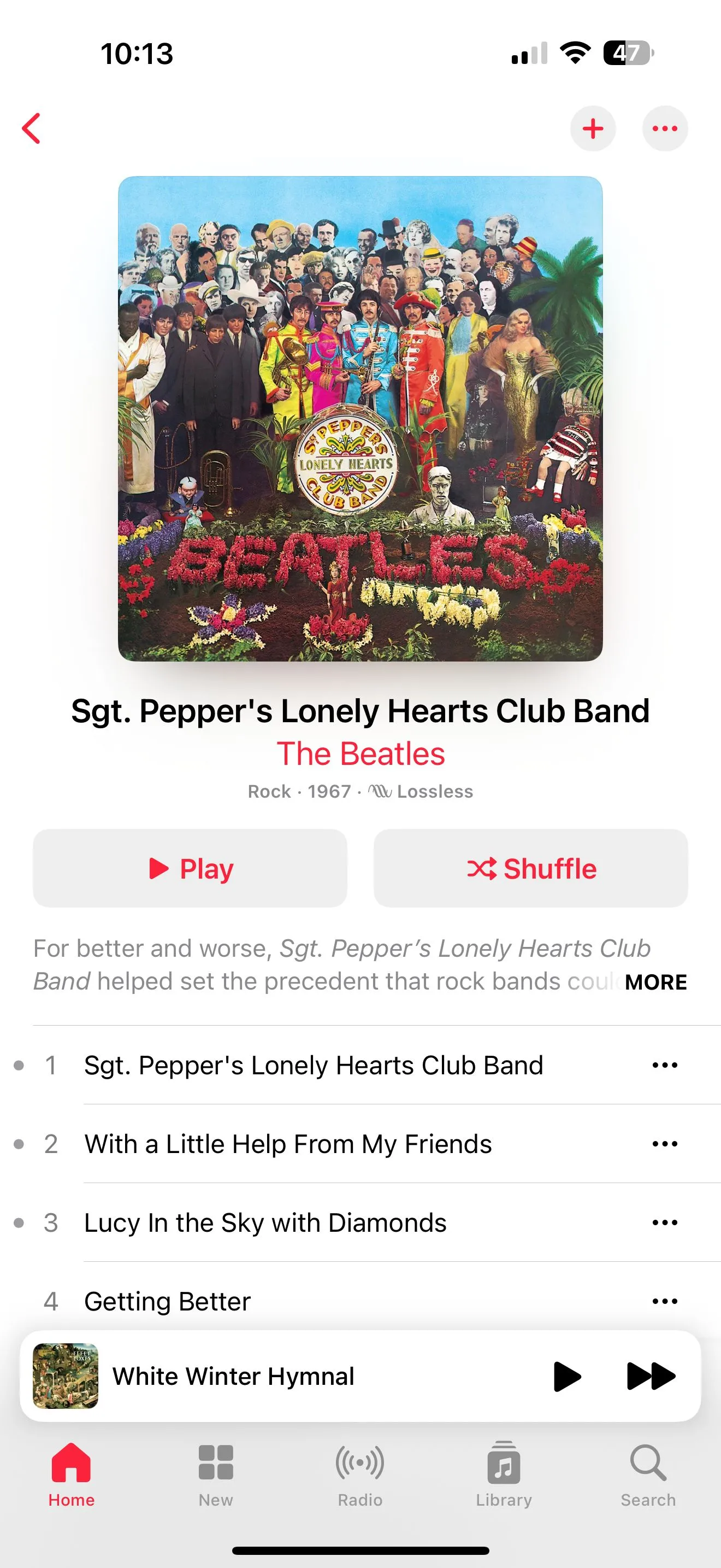 Giao diện trang album trên Apple Music hiển thị tùy chọn tạo đài phát thanh từ một bài hát.