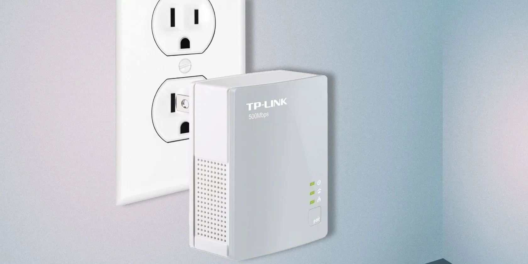Mô hình minh họa cách hoạt động của Powerline Adapter, biến ổ điện thành cổng mạng Ethernet tiện lợi