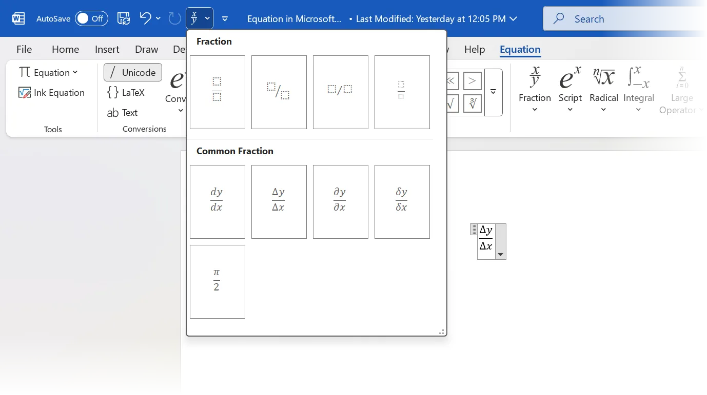 Tùy chỉnh thanh công cụ Quick Access Toolbar trong Word để thêm phím tắt chèn công thức nhanh.