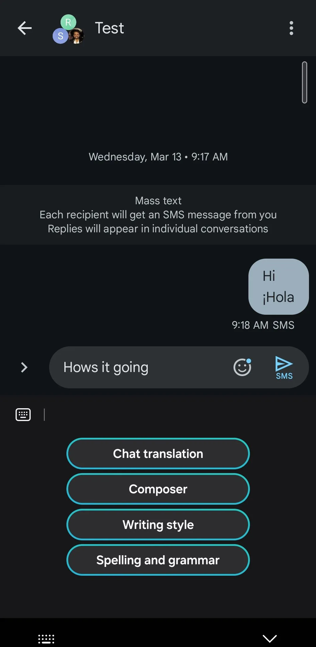 Bàn phím Samsung với tính năng kiểm tra ngữ pháp và chính tả Chat Assist của Galaxy AI
