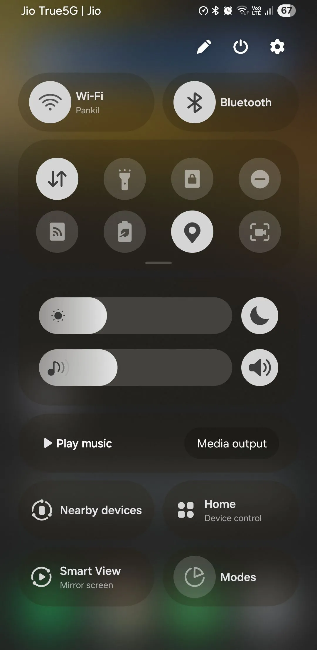 bảng cài đặt nhanh trên điện thoại Samsung One UI 7
