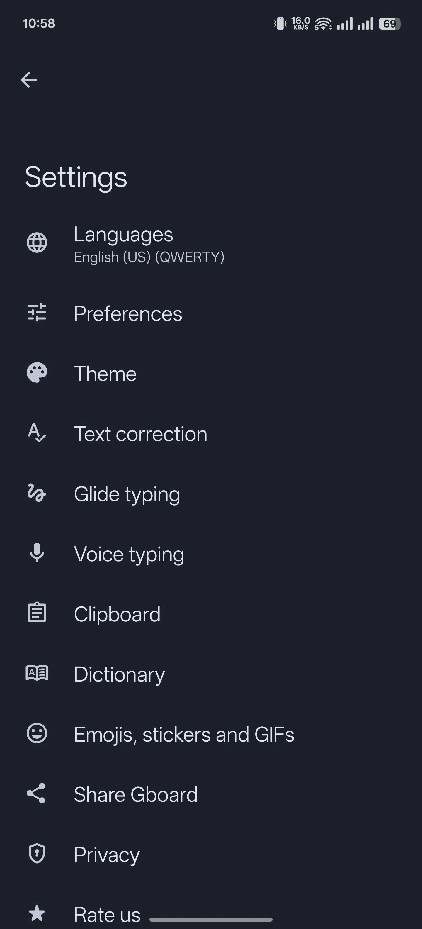 Bật tùy chọn lưu ảnh chụp màn hình vào bảng tạm trong cài đặt Gboard.