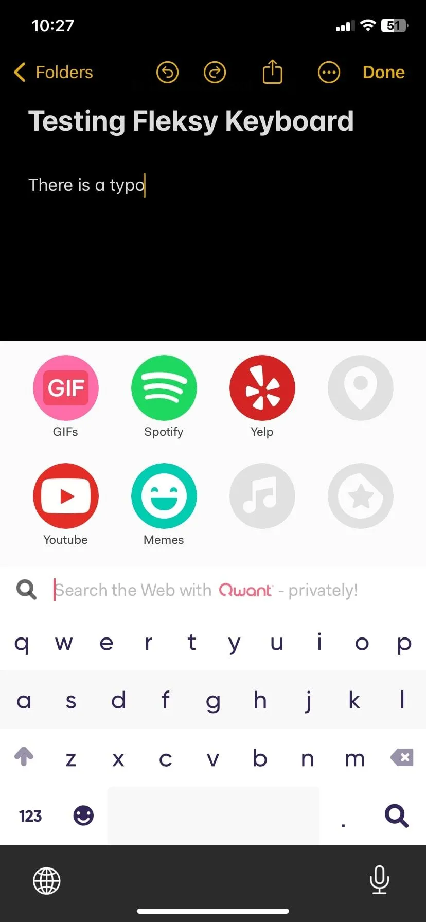 Các tiện ích mở rộng tích hợp trên bàn phím Fleksy bao gồm Spotify và YouTube