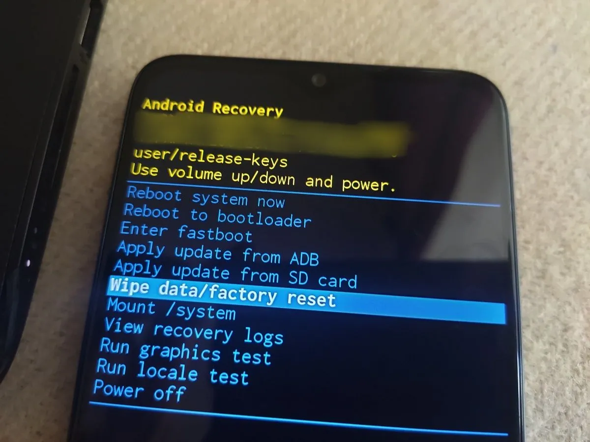 Các tùy chọn trong chế độ phục hồi (Recovery Mode) của Android để xóa cache