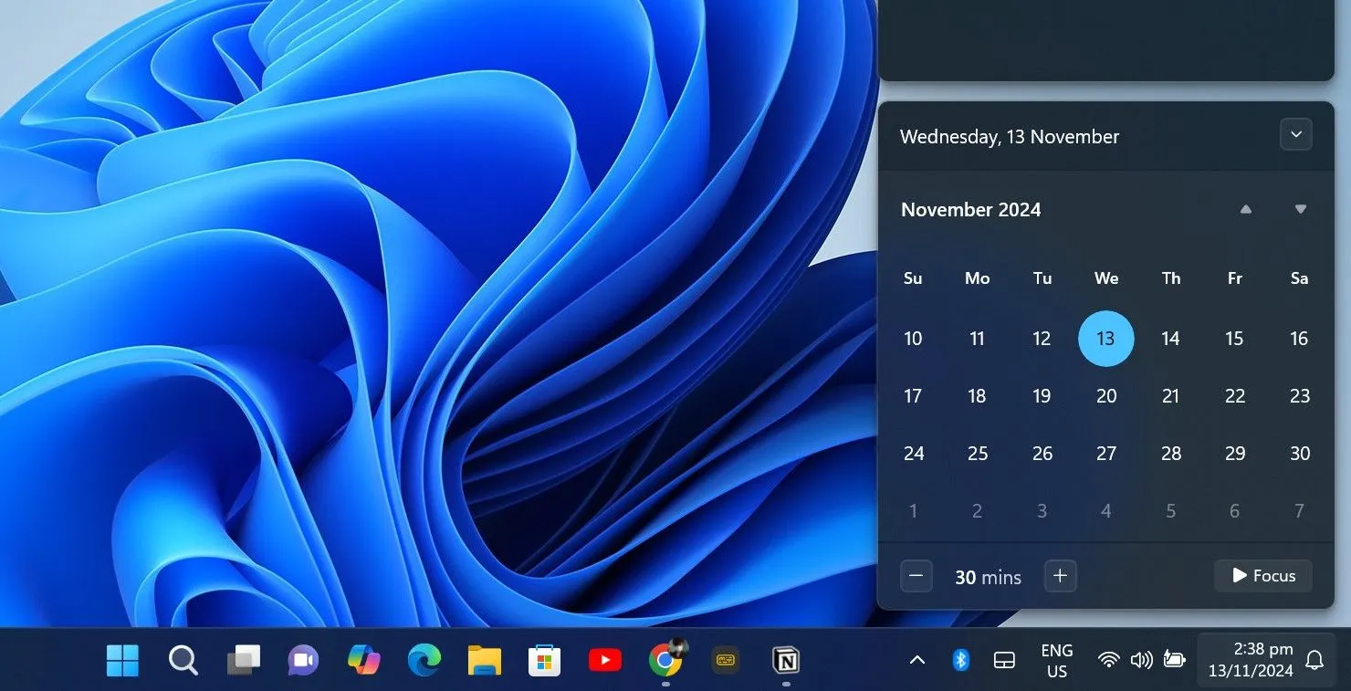 Cài đặt Focus Assist (Trợ giúp Tập trung) trên Windows, cho phép người dùng tùy chỉnh thời gian và quy tắc để tắt thông báo, tập trung làm việc.