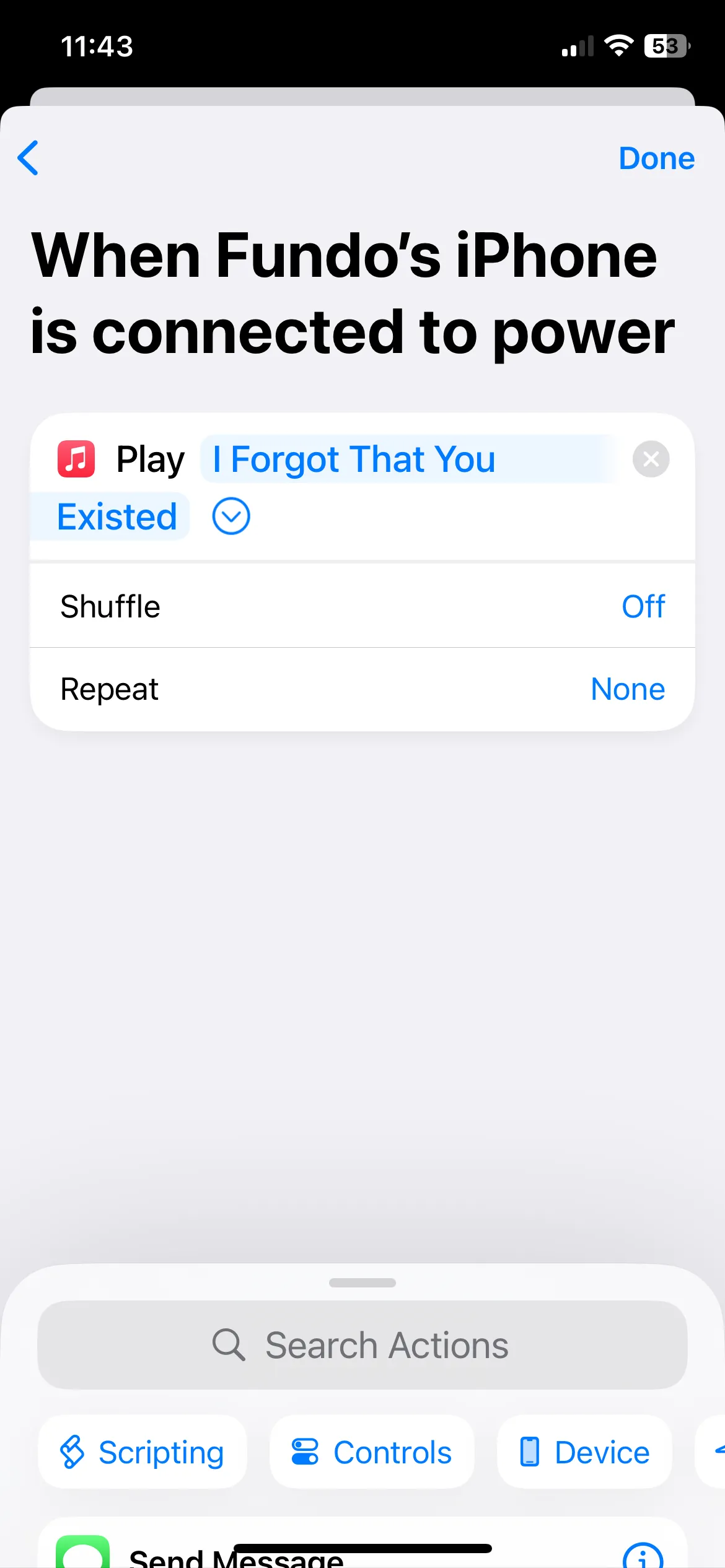 Chọn bài hát từ thư viện Apple Music trong hành động Phát Nhạc trên iPhone