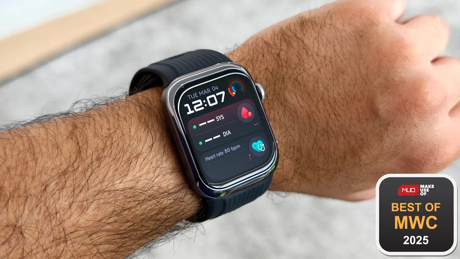 Đồng hồ thông minh Huawei Watch D2 với tính năng đo huyết áp tại MWC 2025