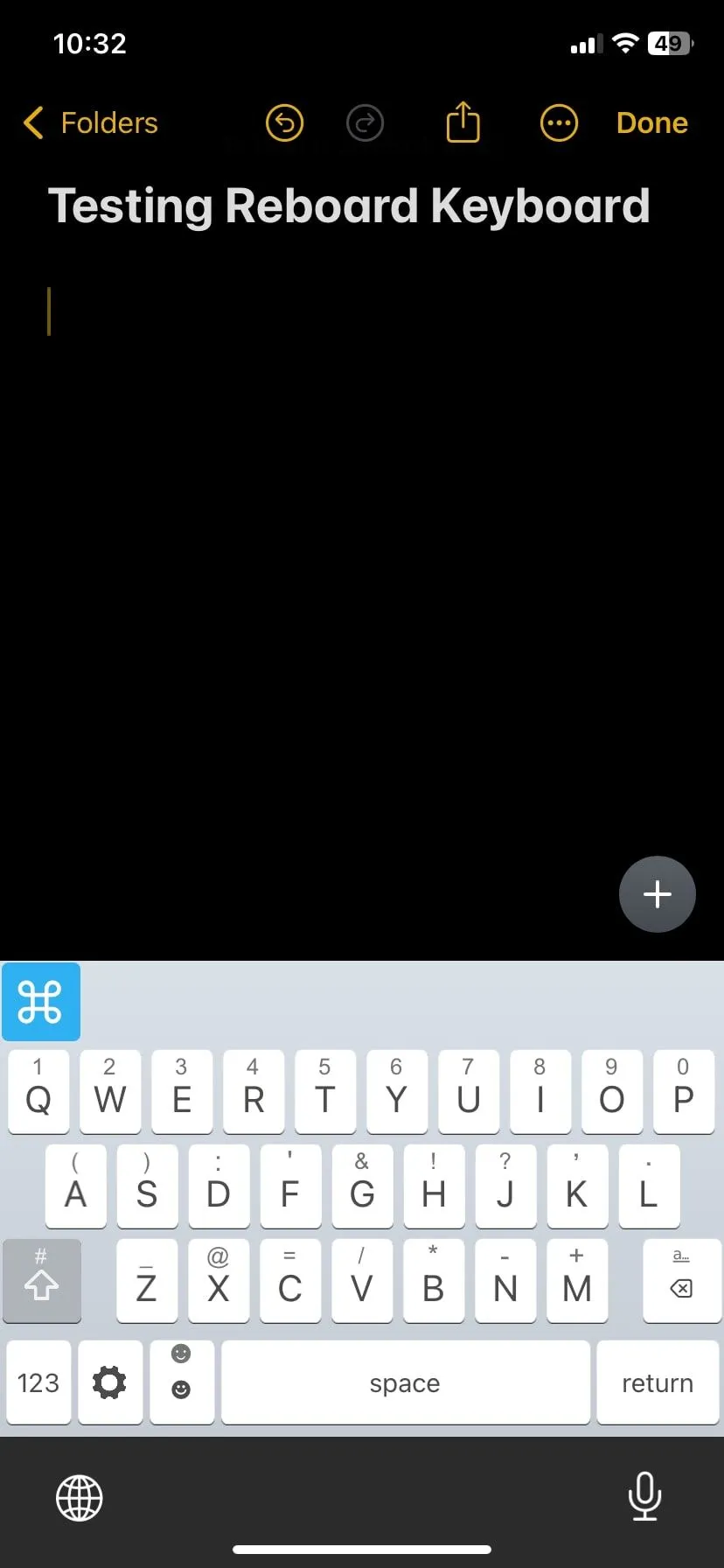 Giao diện bàn phím ReBoard trên ứng dụng Ghi chú của iPhone, minh họa trải nghiệm gõ phím