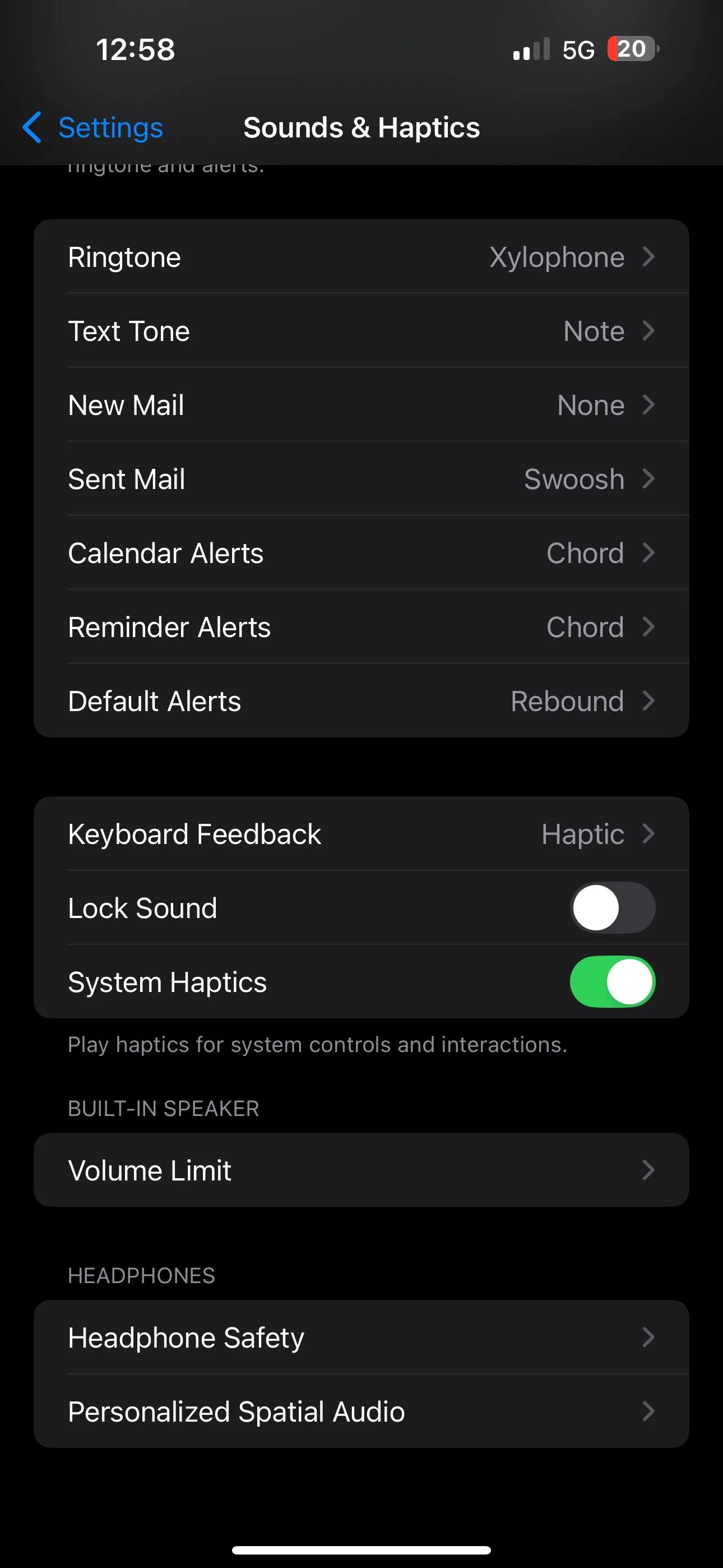 Giao diện cài đặt Giới hạn Âm lượng trên iPhone với thanh trượt điều chỉnh