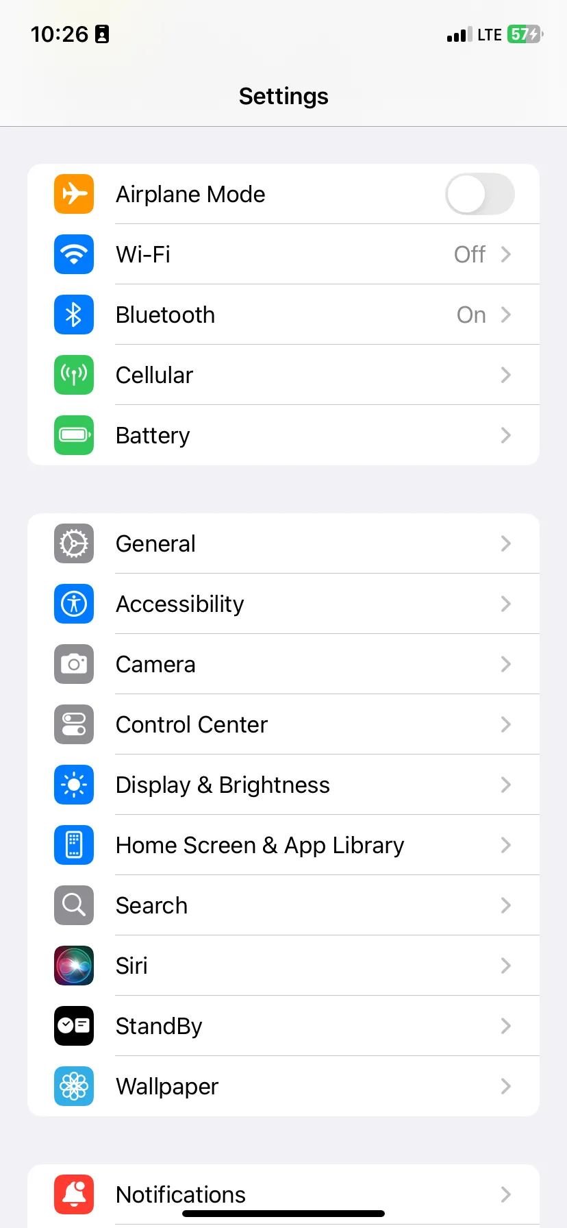 Giao diện Cài đặt trên iPhone hiển thị mục StandBy