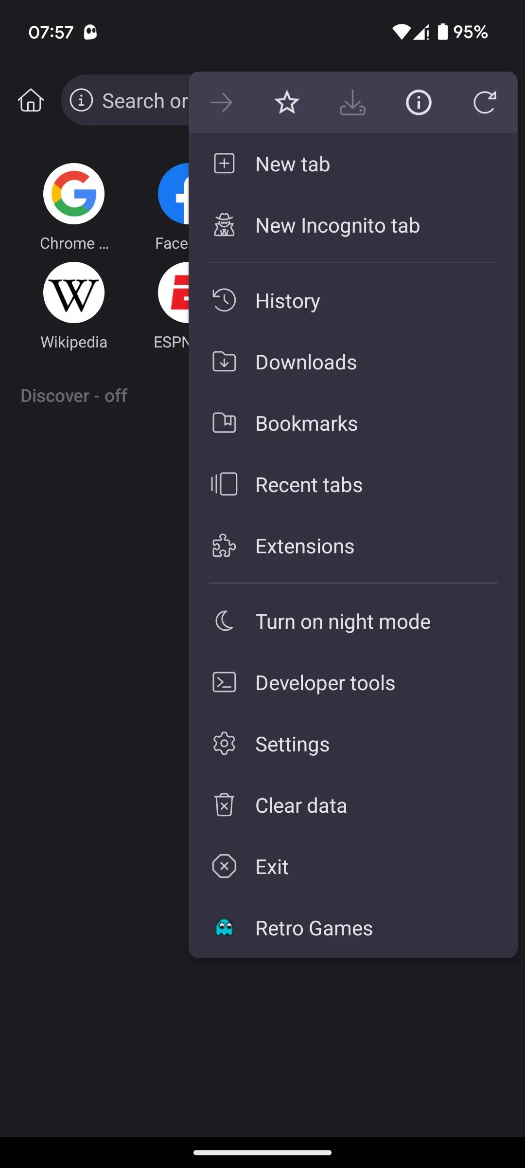 Giao diện chính trình duyệt Kiwi Browser trên Android với menu tùy chọn hiển thị mục 'Extensions' và chế độ 'Developer Mode' đã bật.