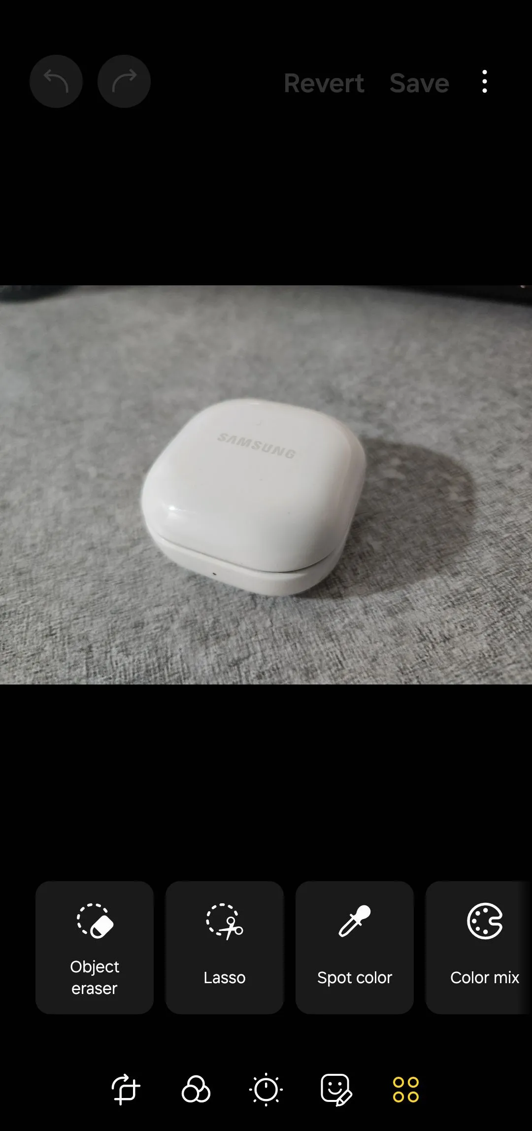 Giao diện công cụ chỉnh sửa ảnh trong ứng dụng Bộ Sưu Tập Samsung