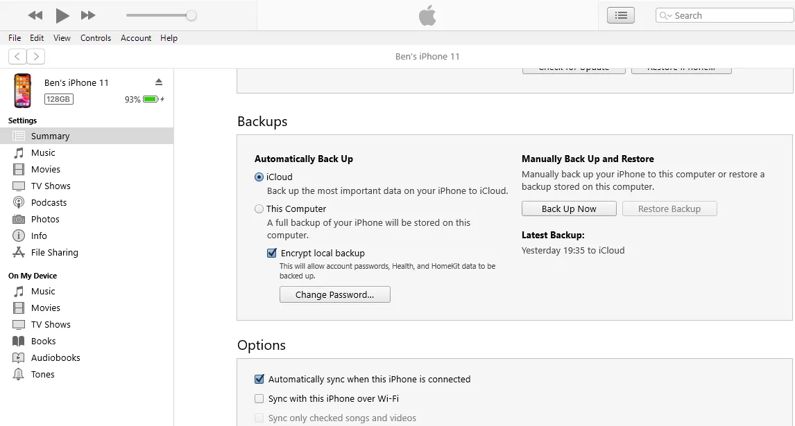 Giao diện iTunes trên Windows hiển thị tùy chọn sao lưu iPhone vào máy tính, bao gồm cả tùy chọn mã hóa bản sao lưu.