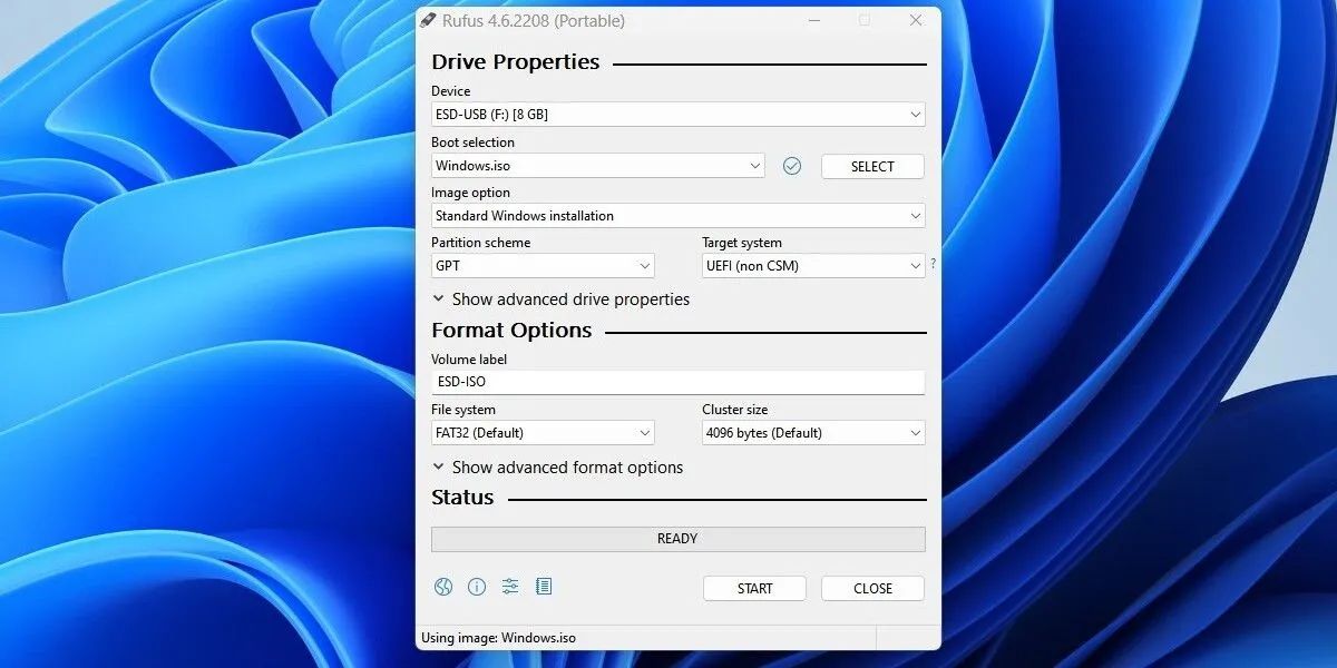 Giao diện phần mềm Rufus để tạo USB cài đặt Windows từ file ISO