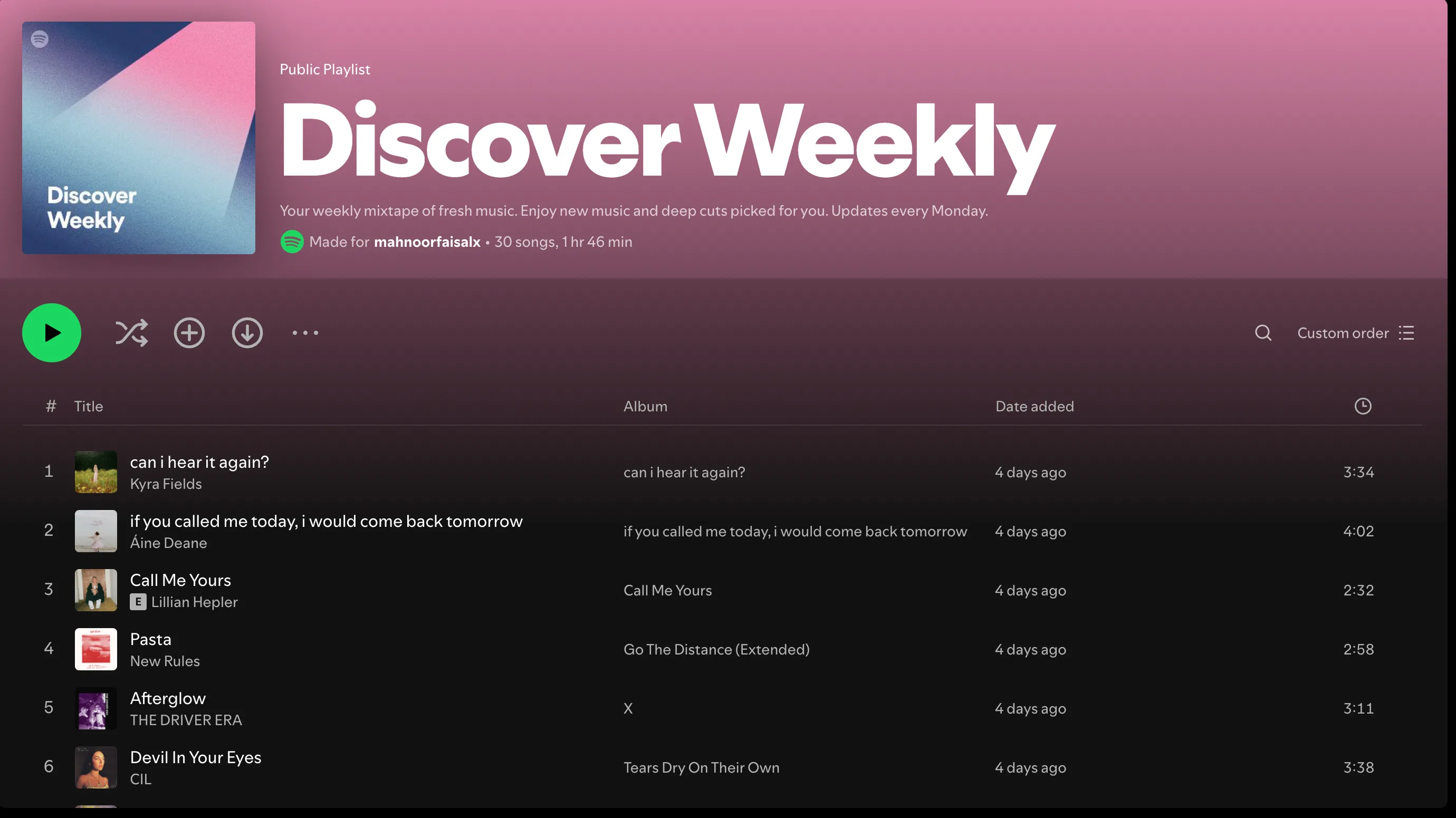 Giao diện playlist Discover Weekly của Spotify trên ứng dụng di động.