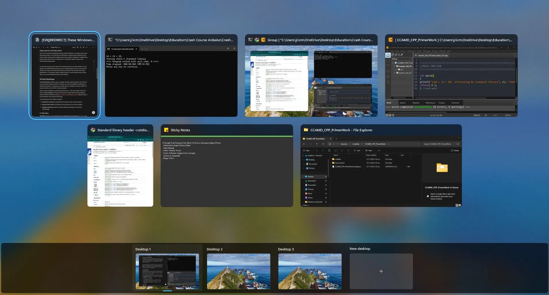 Giao diện Task View hiển thị tổng quan tất cả các cửa sổ ứng dụng đang mở và các màn hình ảo trên Windows.