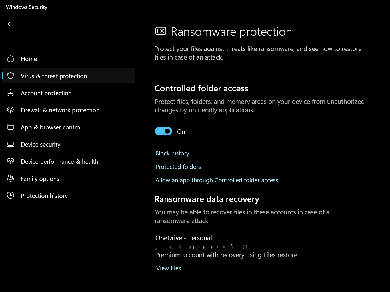 Giao diện Windows Security hiển thị tính năng Controlled Folder Access đã được bật để bảo vệ khỏi mã độc tống tiền (ransomware)