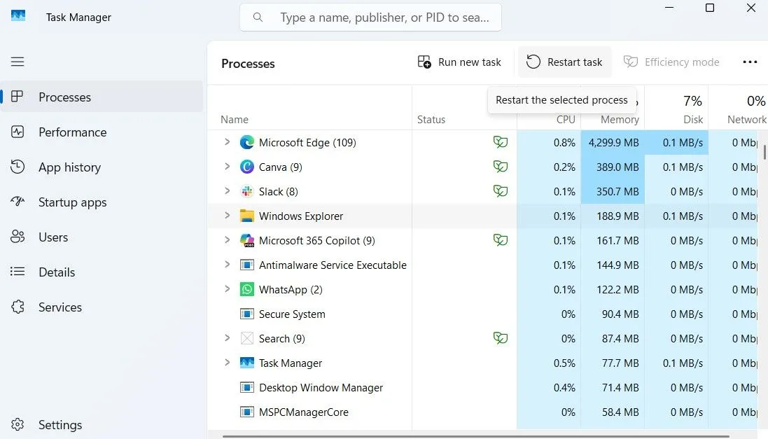 Khởi động lại tiến trình Windows Explorer trong cửa sổ Task Manager để sửa lỗi Start menu bị mất