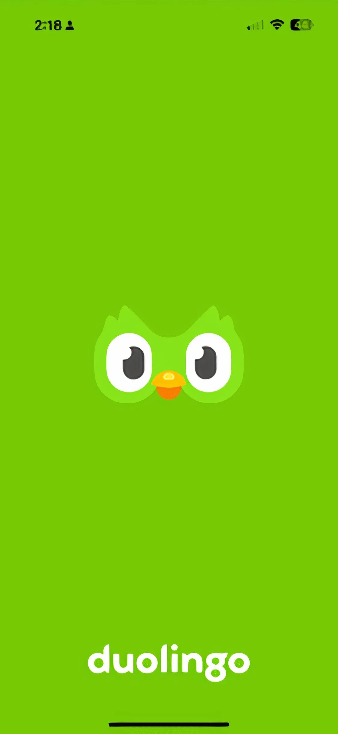 Màn hình chào mừng của ứng dụng Duolingo với linh vật cú xanh đặc trưng