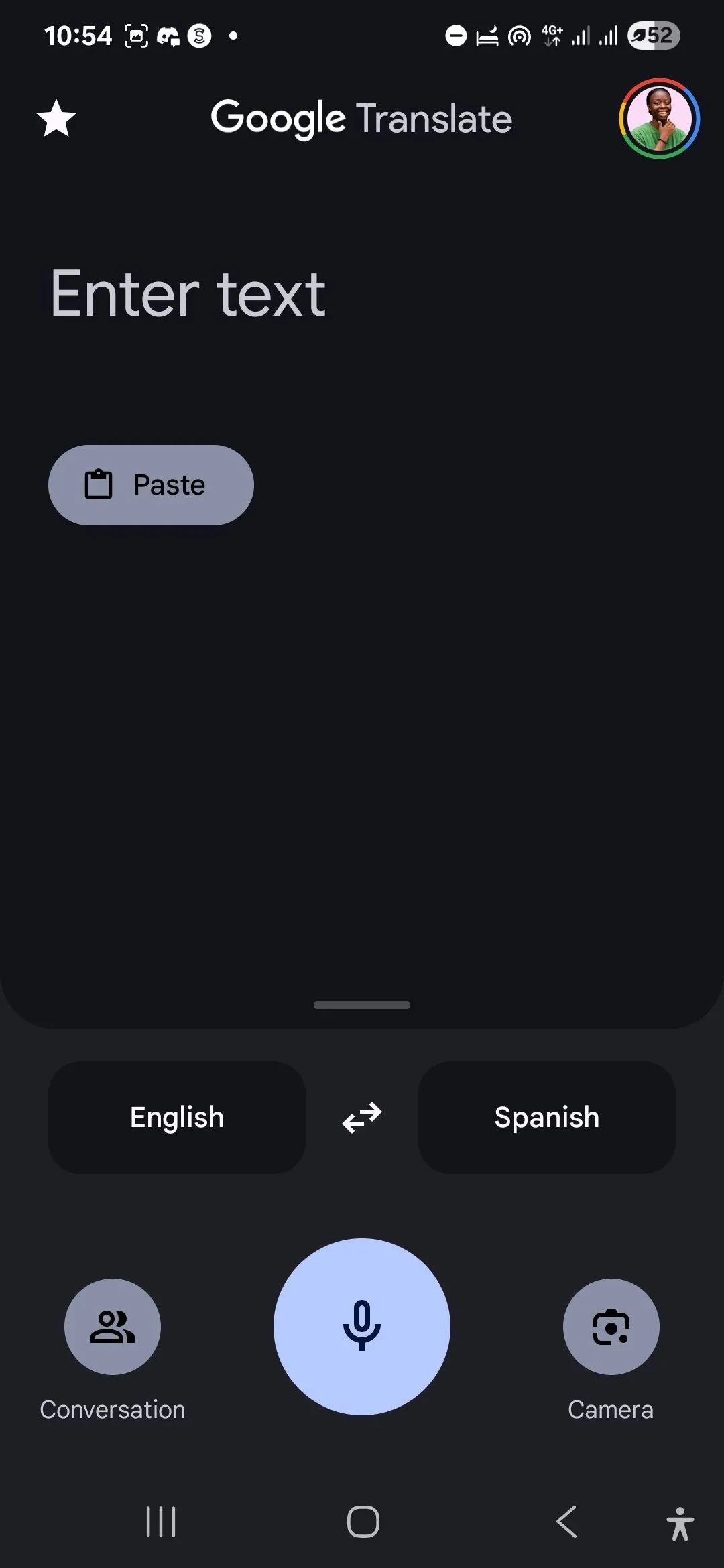 Màn hình chính của ứng dụng Google Dịch trên thiết bị Android, hiển thị các tùy chọn dịch văn bản, giọng nói và chế độ dịch bằng camera.