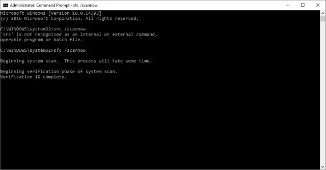Màn hình Command Prompt đang chạy lệnh sfc /scannow để kiểm tra file hệ thống