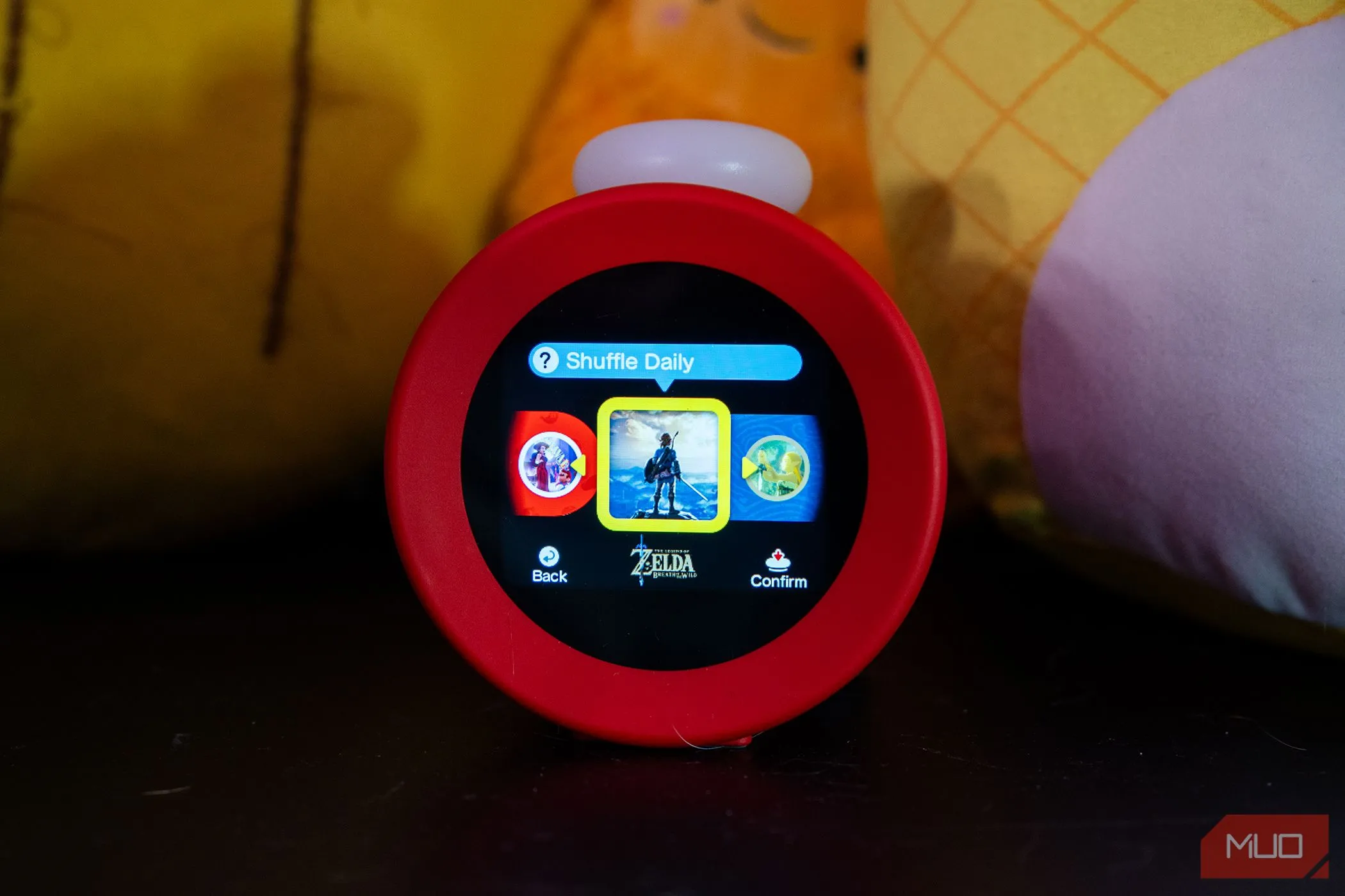Màn hình lựa chọn âm thanh báo thức của Nintendo Alarmo hiển thị chủ đề Zelda