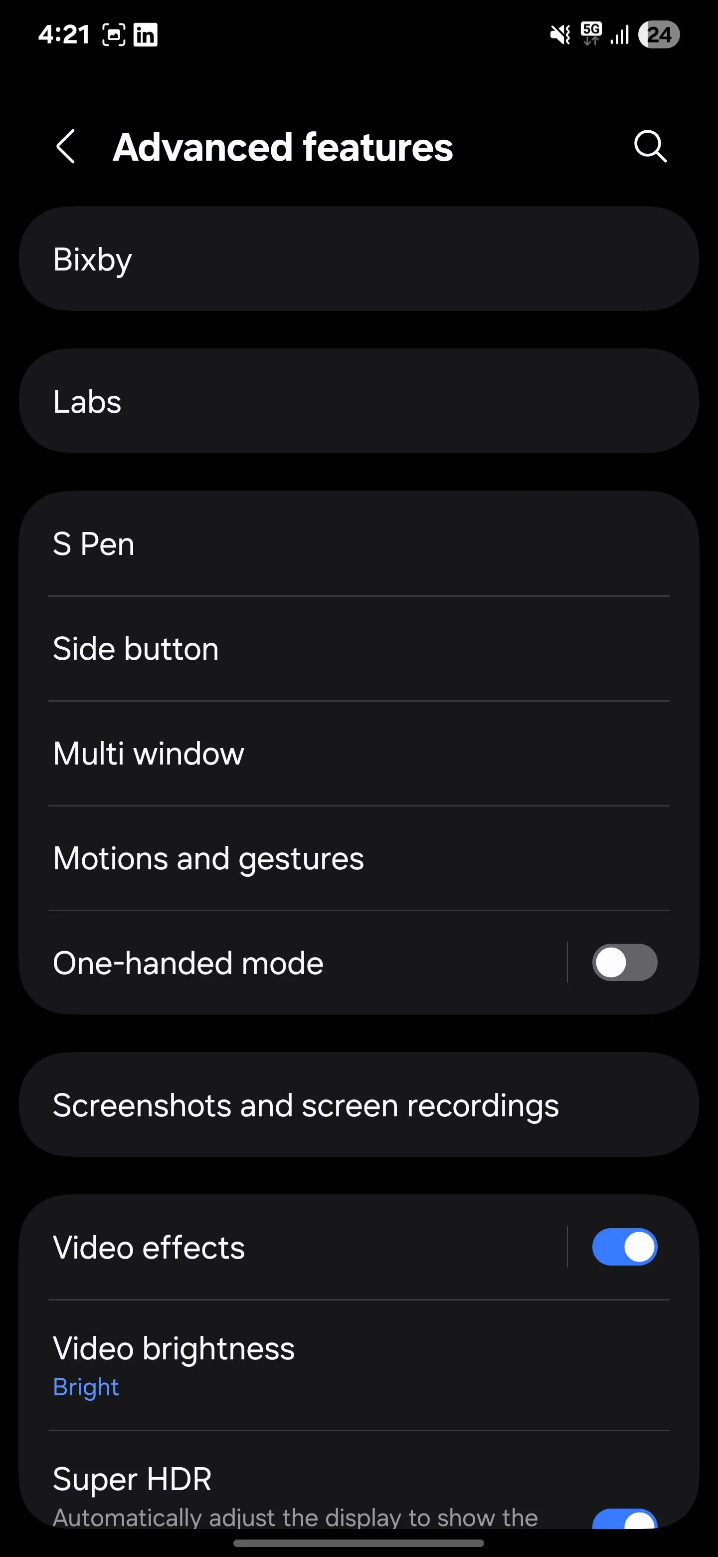 Menu &quot;Tính năng nâng cao&quot; trong cài đặt Samsung, cho phép người dùng tùy chỉnh các chức năng đặc biệt của điện thoại.