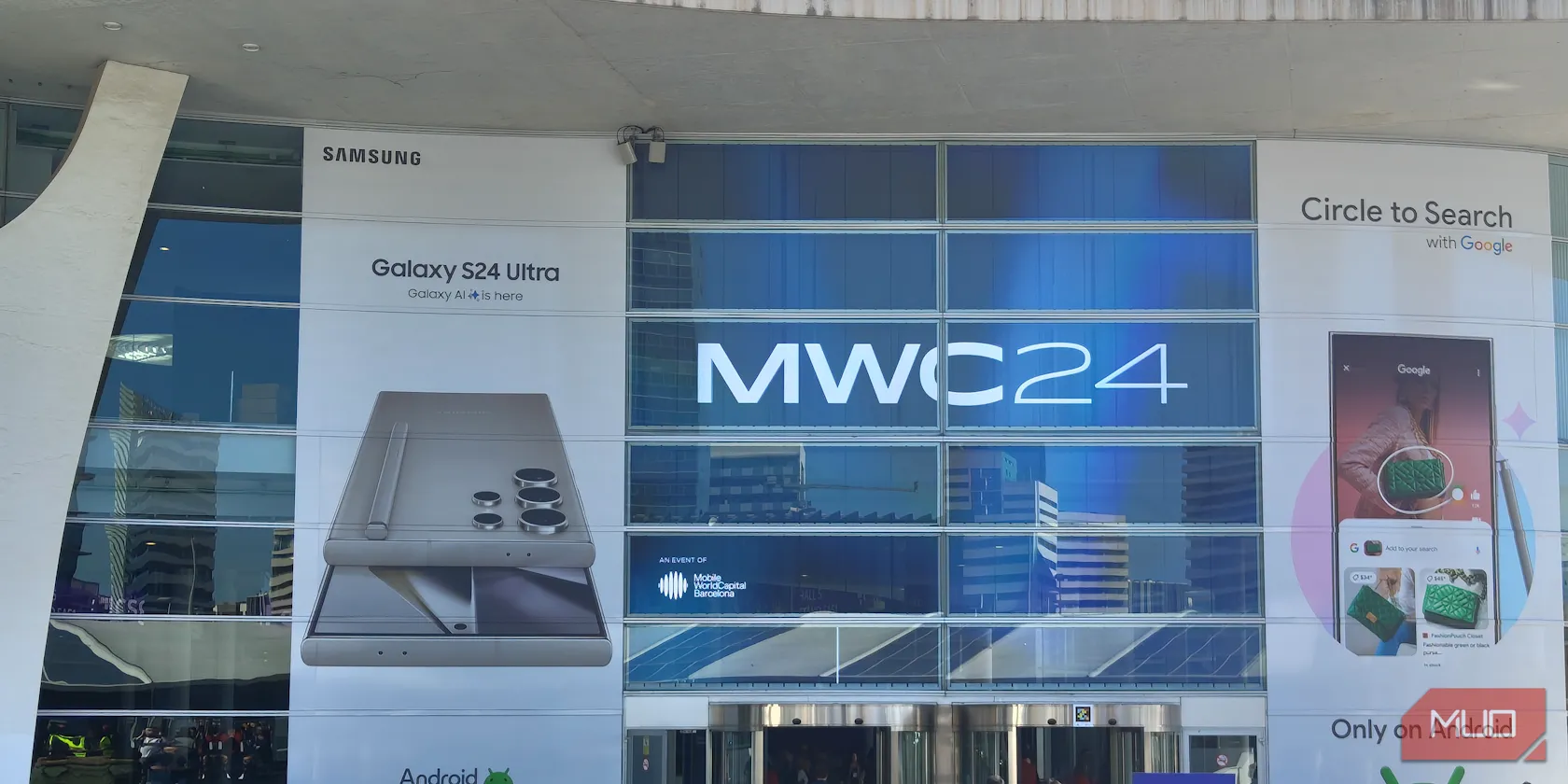 Sảnh chính sự kiện MWC 2024 tại Barcelona, chuẩn bị cho MWC 2025