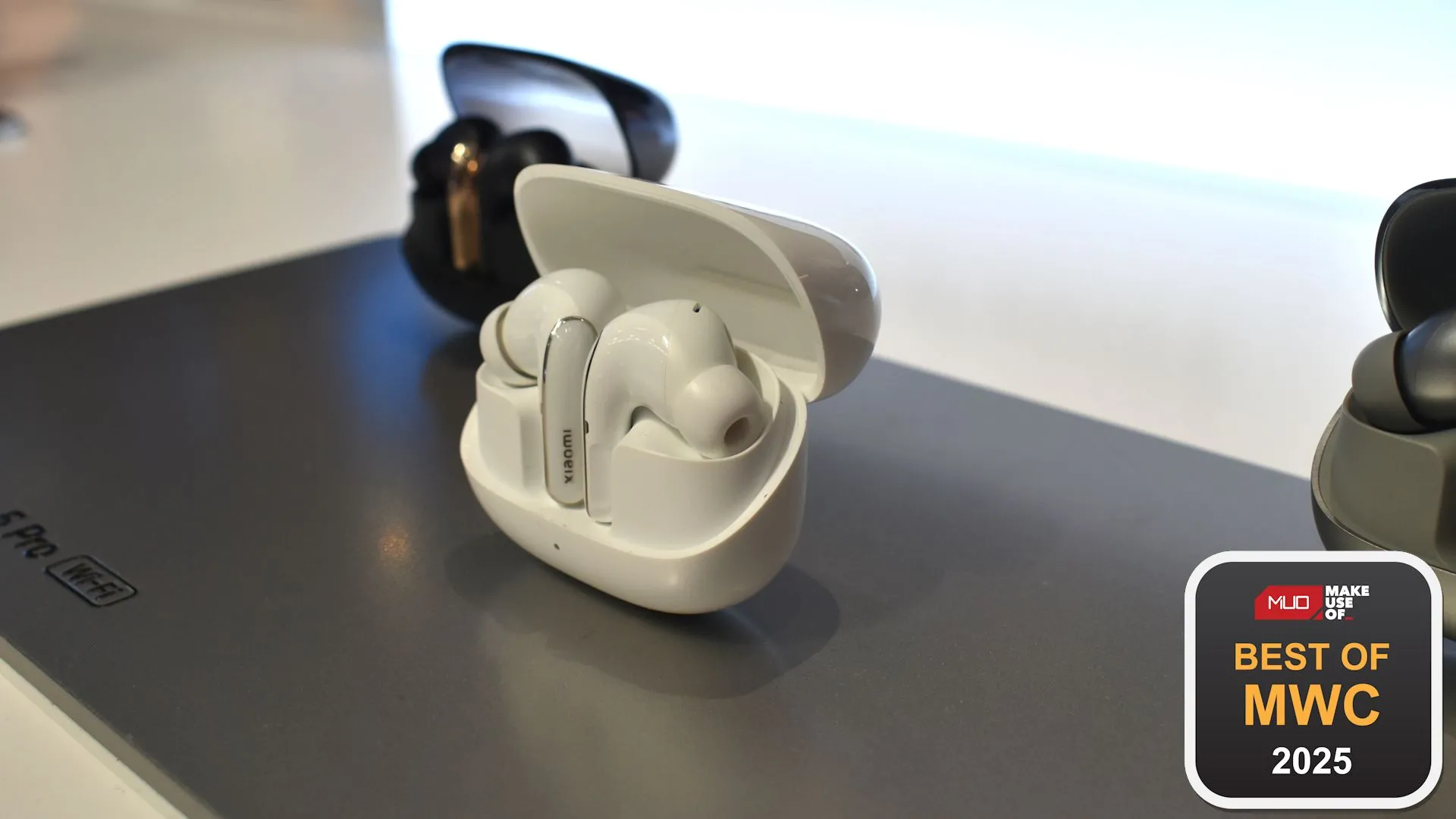 Tai nghe Xiaomi Buds 5 Pro Wi-Fi tại triển lãm MWC 2025