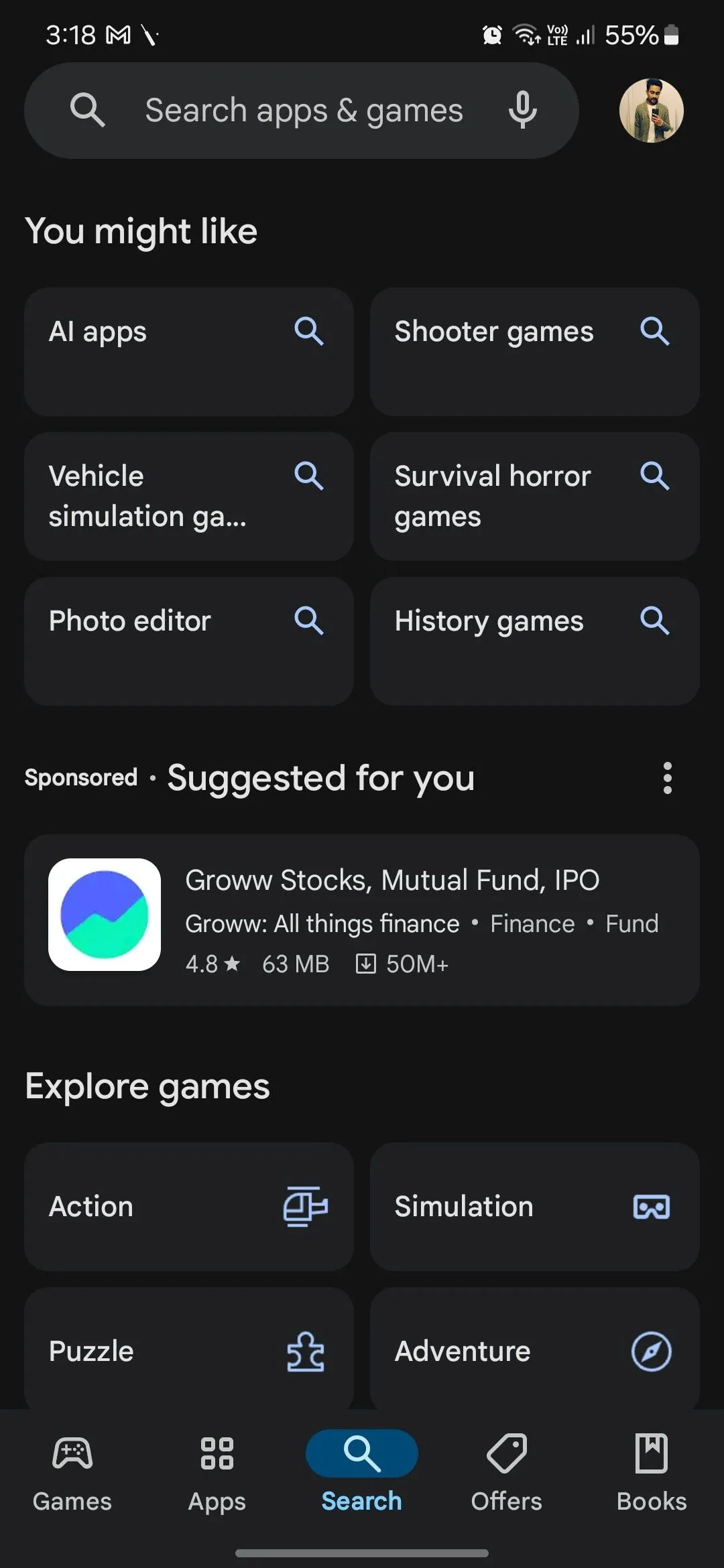 Trang chủ Google Play Store trên thiết bị Android với nhiều nội dung ứng dụng và quảng cáo được tài trợ