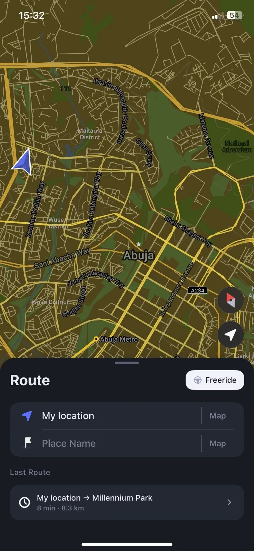 Trang chủ MAPS.ME với bản đồ khu vực đang hiển thị.