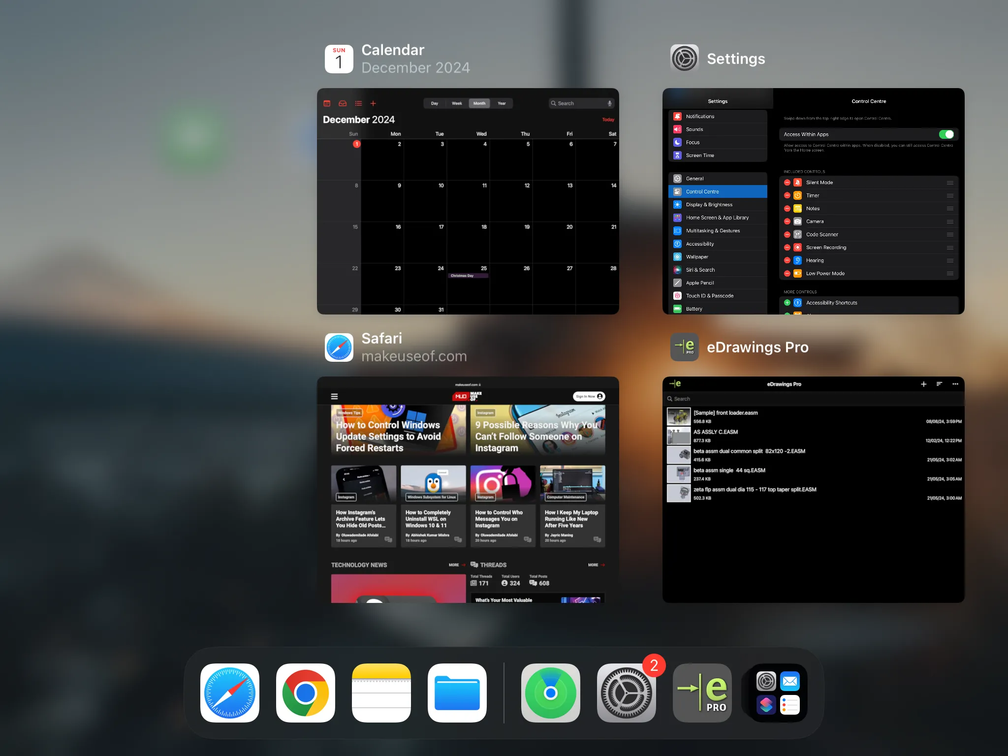Trình chuyển đổi ứng dụng iPadOS hiển thị nhiều ứng dụng đang mở, minh họa khả năng đa nhiệm.