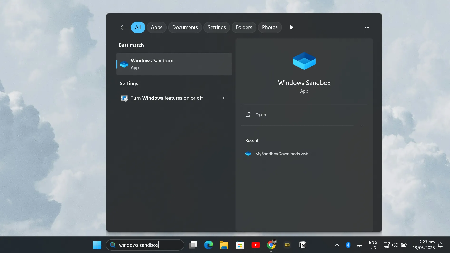 Truy cập Hộp cát Windows từ Menu Start để mở môi trường ảo an toàn