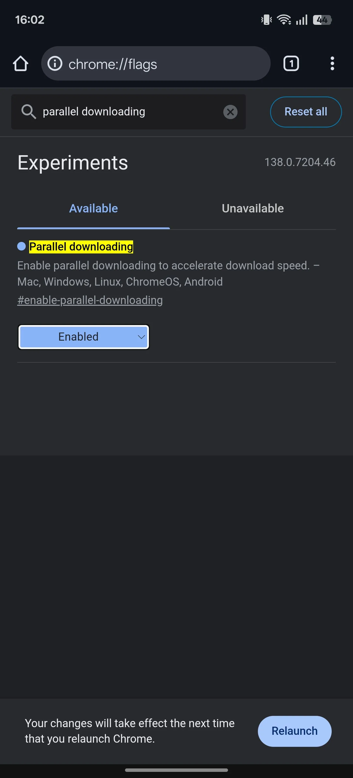 Tùy chọn 'Enabled' (Đã bật) được chọn cho một Chrome Flag cụ thể trên ứng dụng Chrome Android.