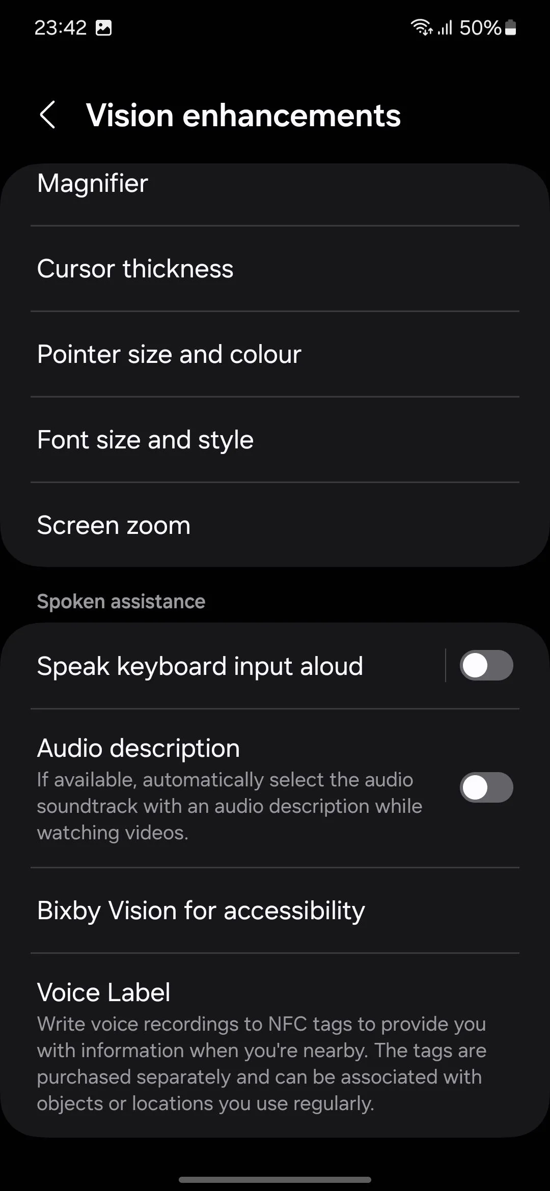 Tùy chọn menu cải thiện tầm nhìn trong phần Trợ năng trên điện thoại Samsung Galaxy.