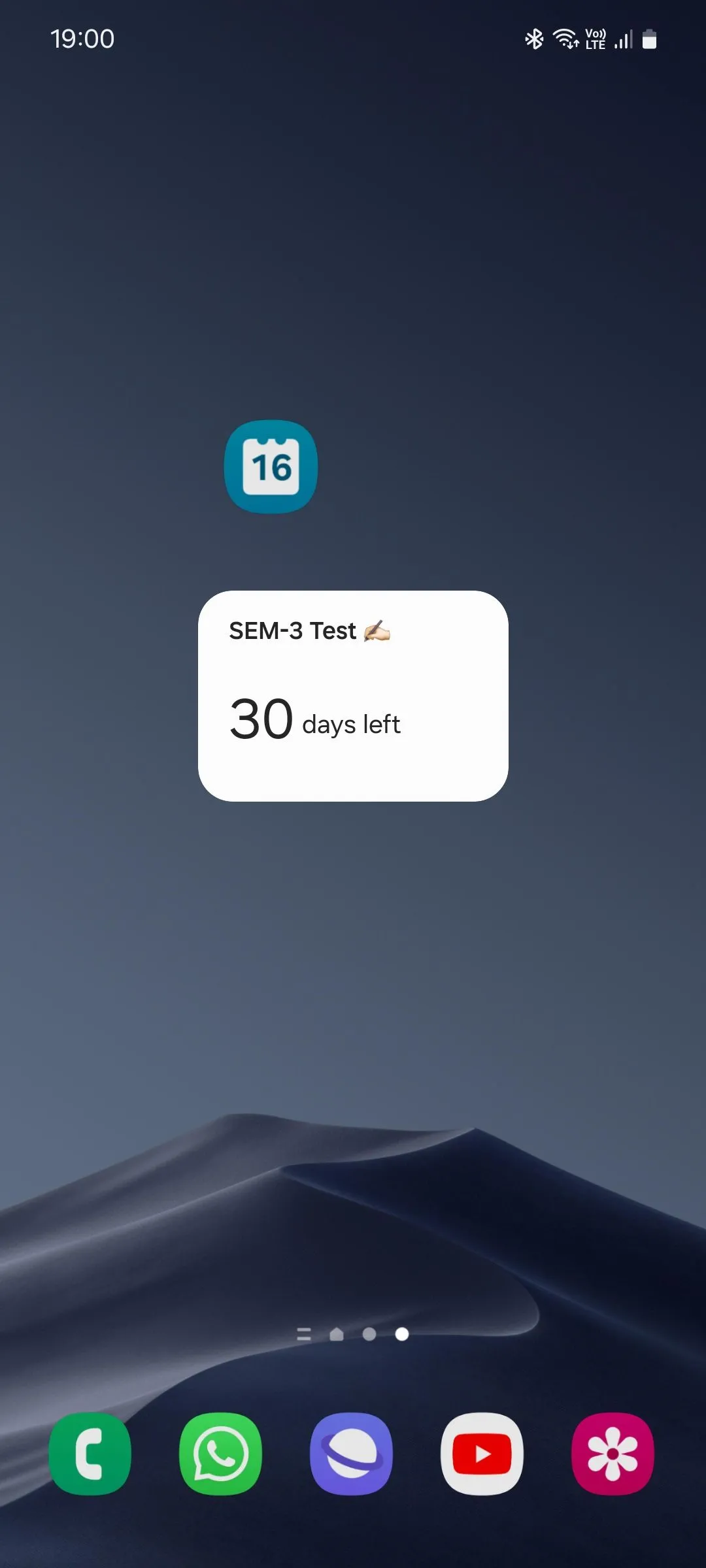 Widget đếm ngược của Lịch Samsung hiển thị trên màn hình chính điện thoại.