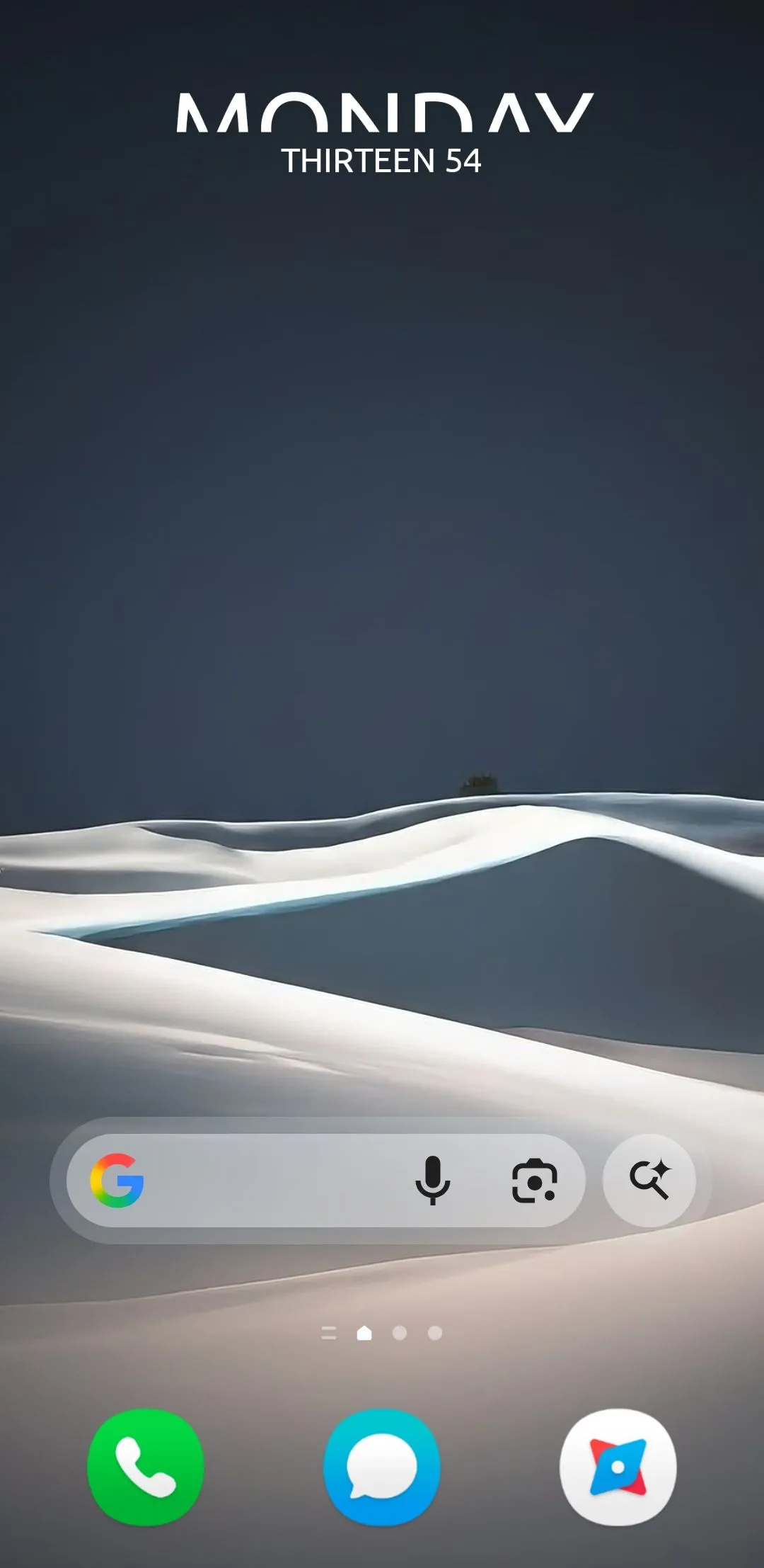 Widget tùy chỉnh được tạo bằng KWGT Kustom Widget Maker hiển thị trên màn hình chính Samsung Galaxy